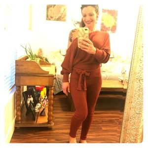 Super sexy, reddish brown jumpsuit ✨